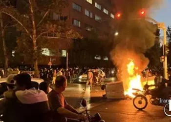 People's call for nationwide strikes on the 10th day of the nationwide uprising in Iran
