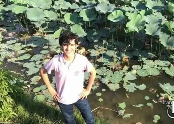 Attack on the house of Amirhossein Moradi's sister the imprisoned elite student